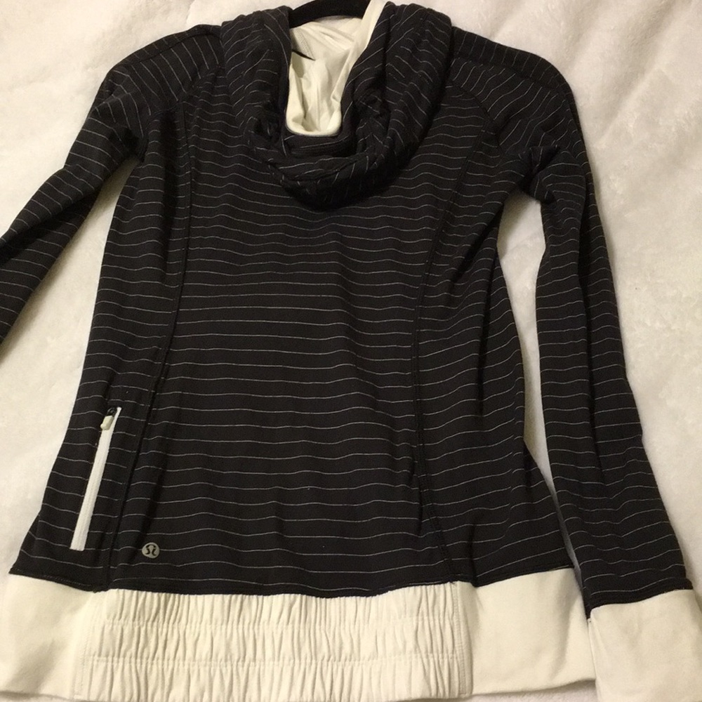 Lululemon Pullover - image 2